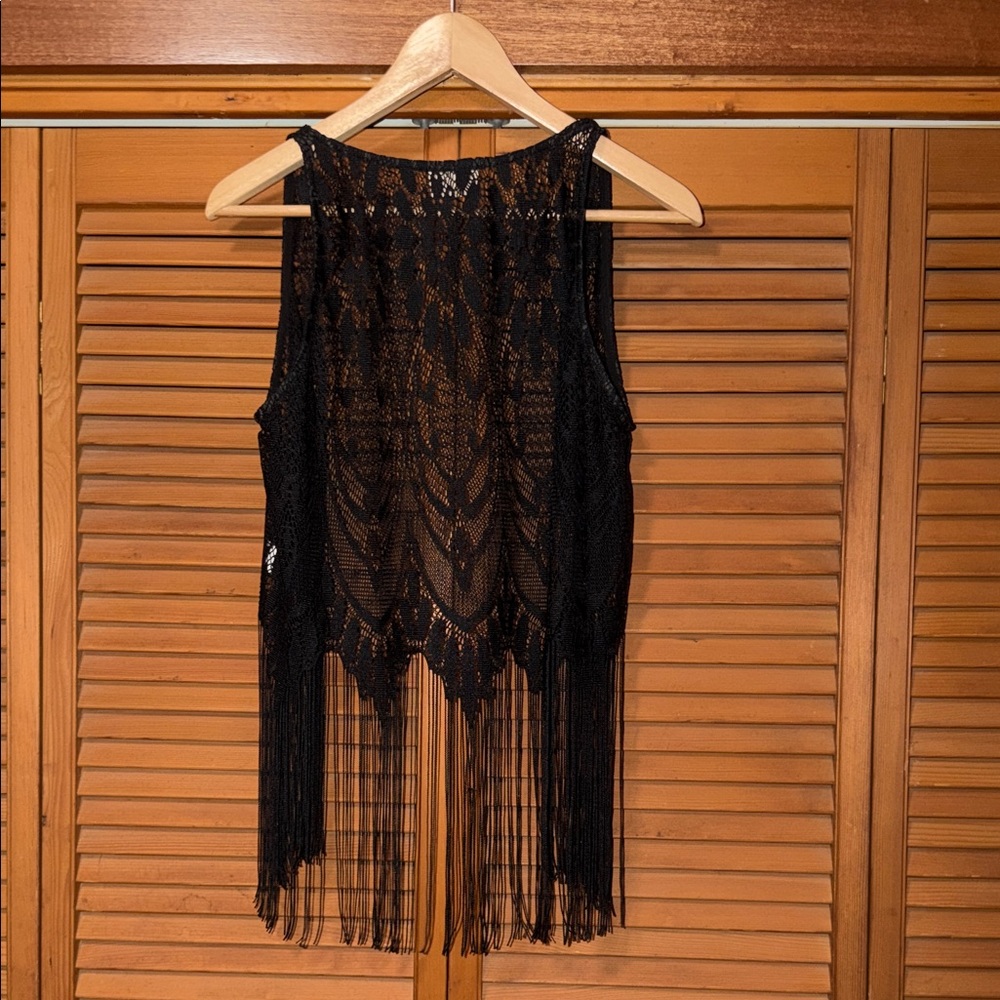 Black Fringe Lace Cover - Picture 2 of 4